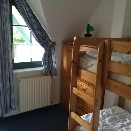 Schwalbenhaus - #126925 普雷罗